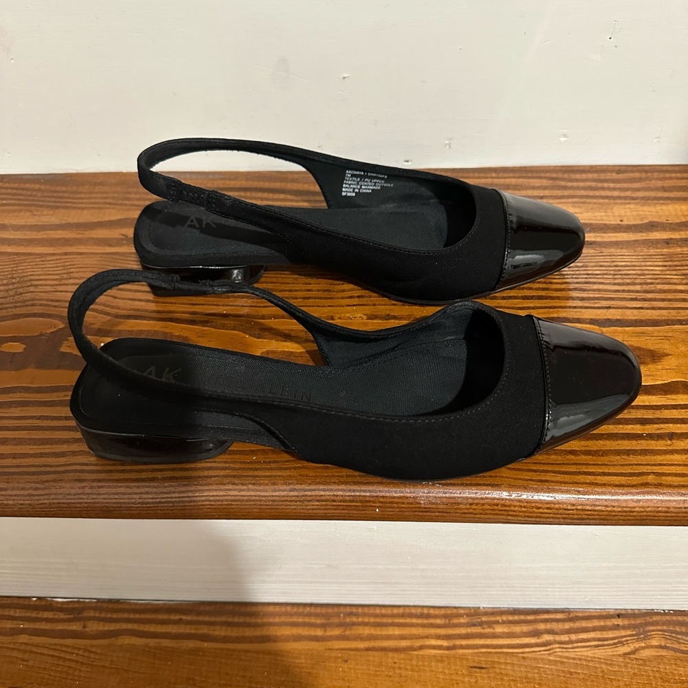 Anne Klein Black Sling Back Flats